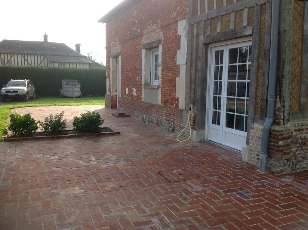 Le Saint Aubin- Maison D Hotes Dans Ce Monastere Du 16 Siecle Amfreville-la-Campagne Ngoại thất bức ảnh